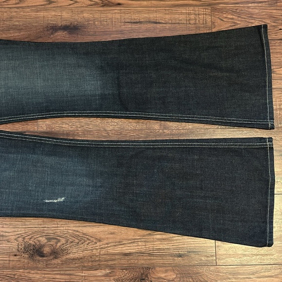 William Rast Denim - Picture 3 of 4